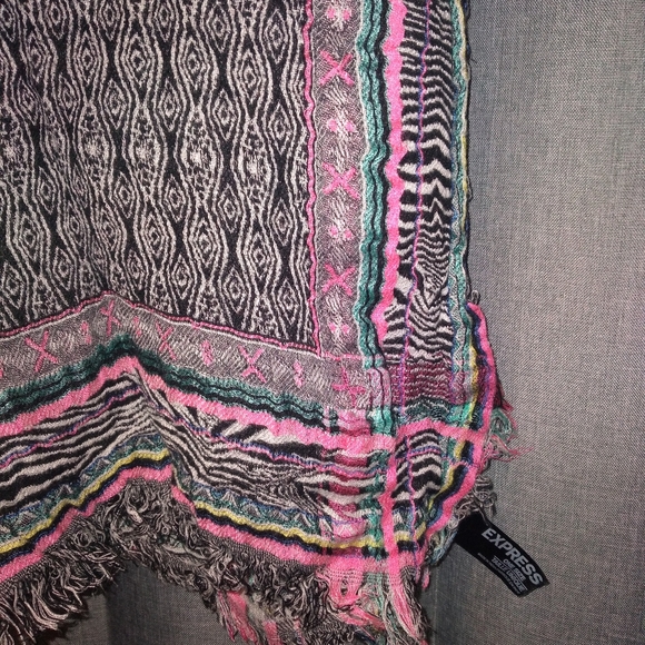 Express knit shawl - Picture 1 of 3